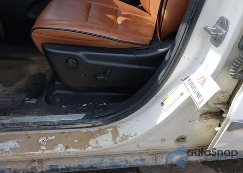 2012 Jeep Grand Cherokee Overland z USA, uszkodzony, nr VIN 1C4RJFCT9CC192146